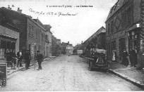 GENOUILLY La Grande Rue